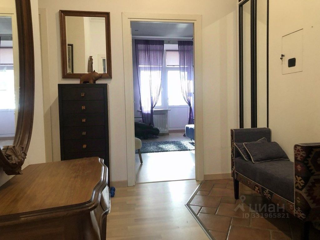 m. Smolenskaya: Apartment, 2-rooms