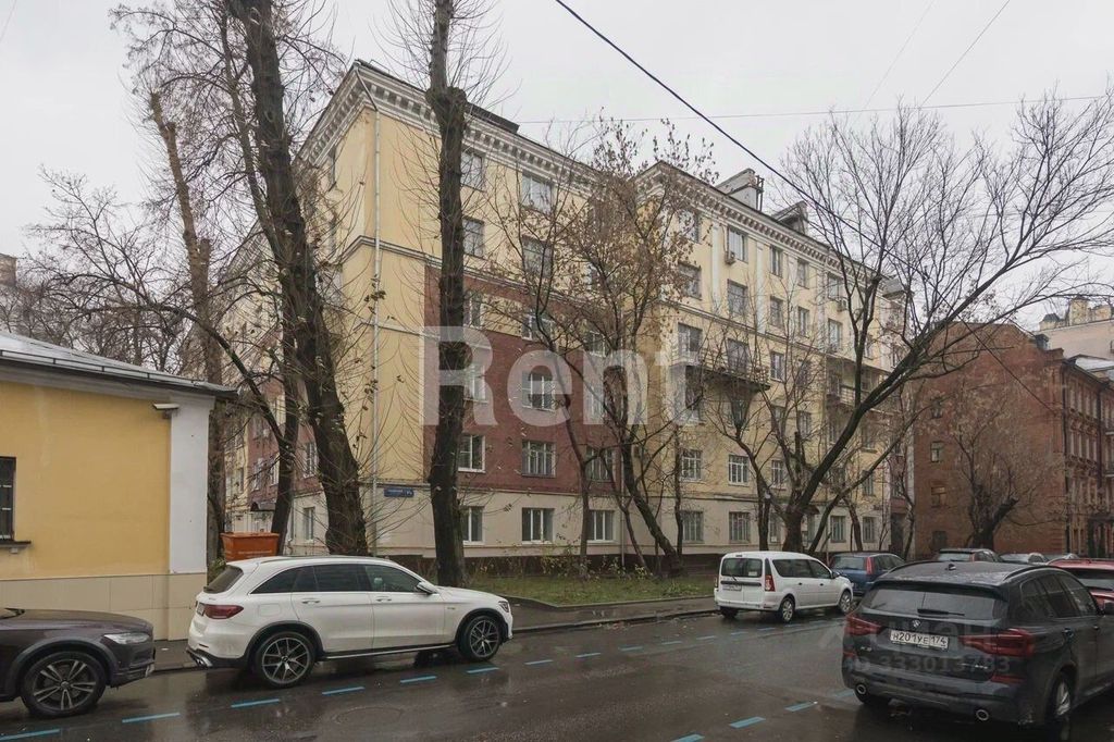 m. Sretensky bulvar: Apartment, 2-rooms