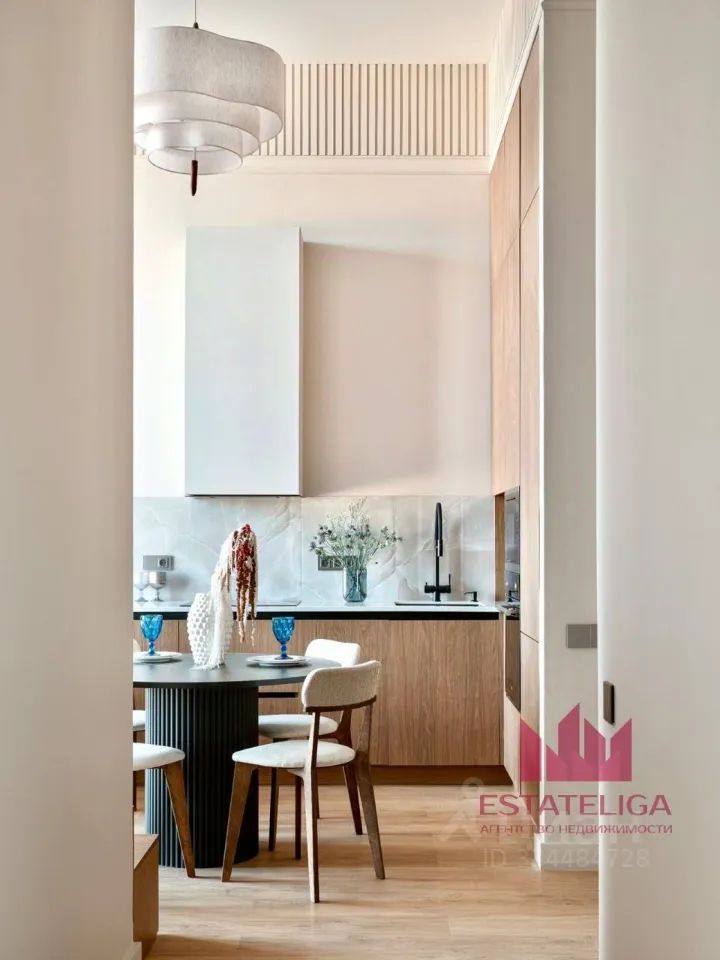 m. Verkhnie Kotly: Apartment, 3-rooms