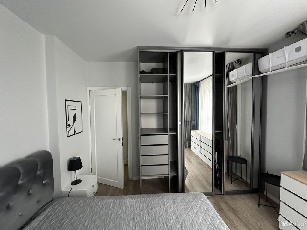 m. Nekrasovka: Apartment, 2-rooms