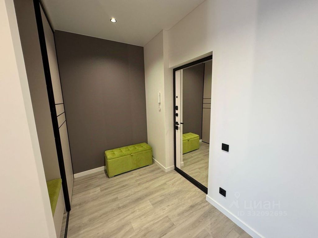 m. Pavshino: Apartment, 2-rooms
