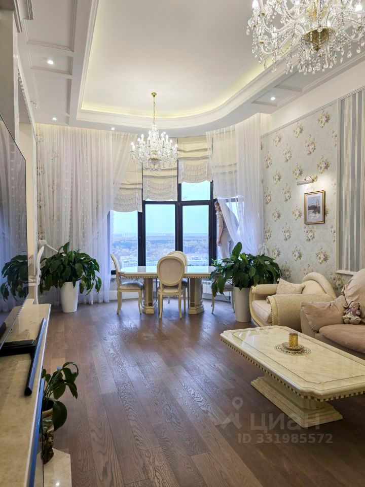 m. Molodezhnaya: Apartment, 3-rooms