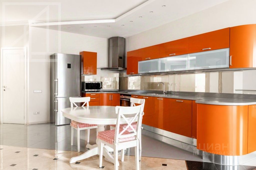 m. Arbatskaya: Apartment, 4-rooms