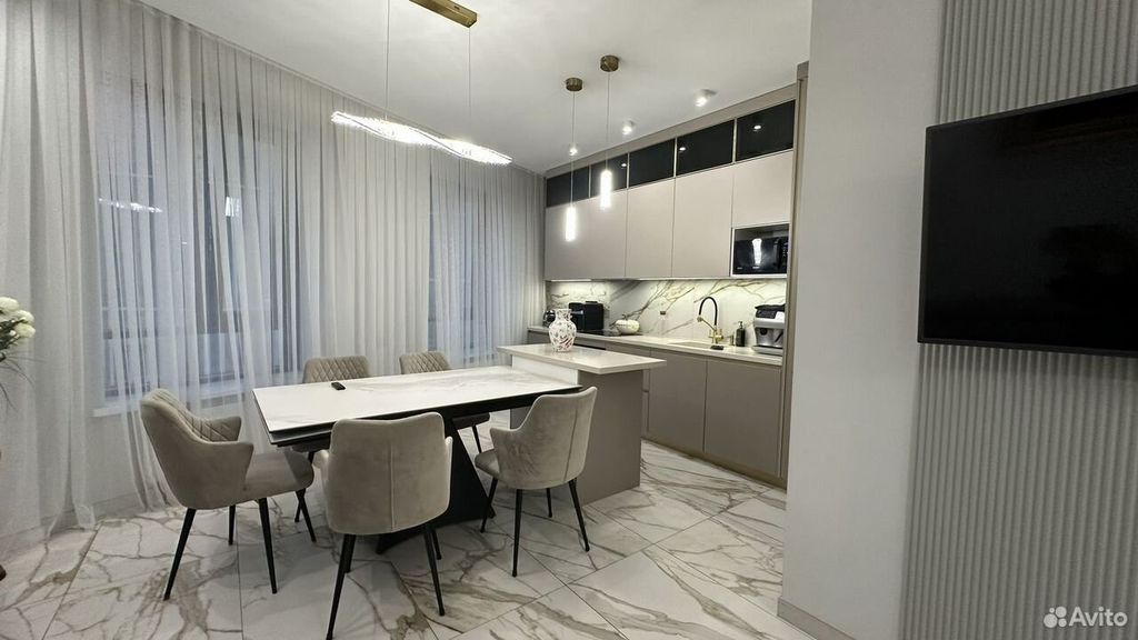 m. Aminyevskaya: Apartment, 3-rooms