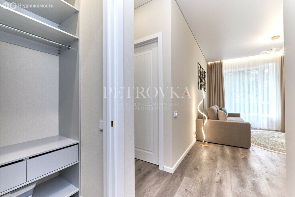 m. Mendeleevskaya: Apartment, 2-rooms