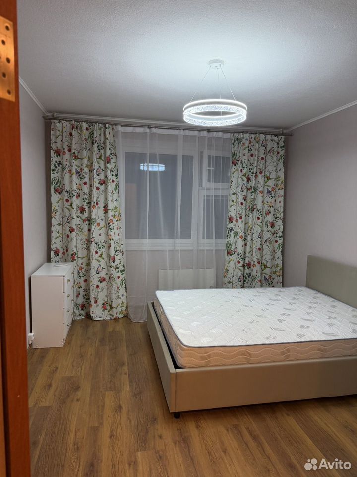 m. Levoberezhnaya: Apartment, 2-rooms
