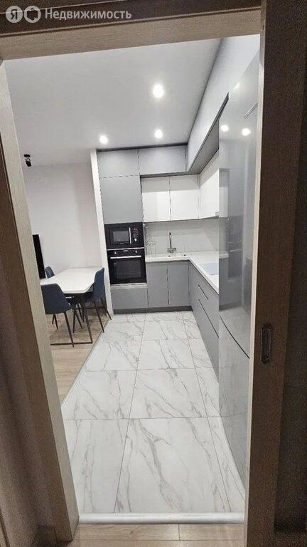 m. Lyublino: Apartment, 2-rooms
