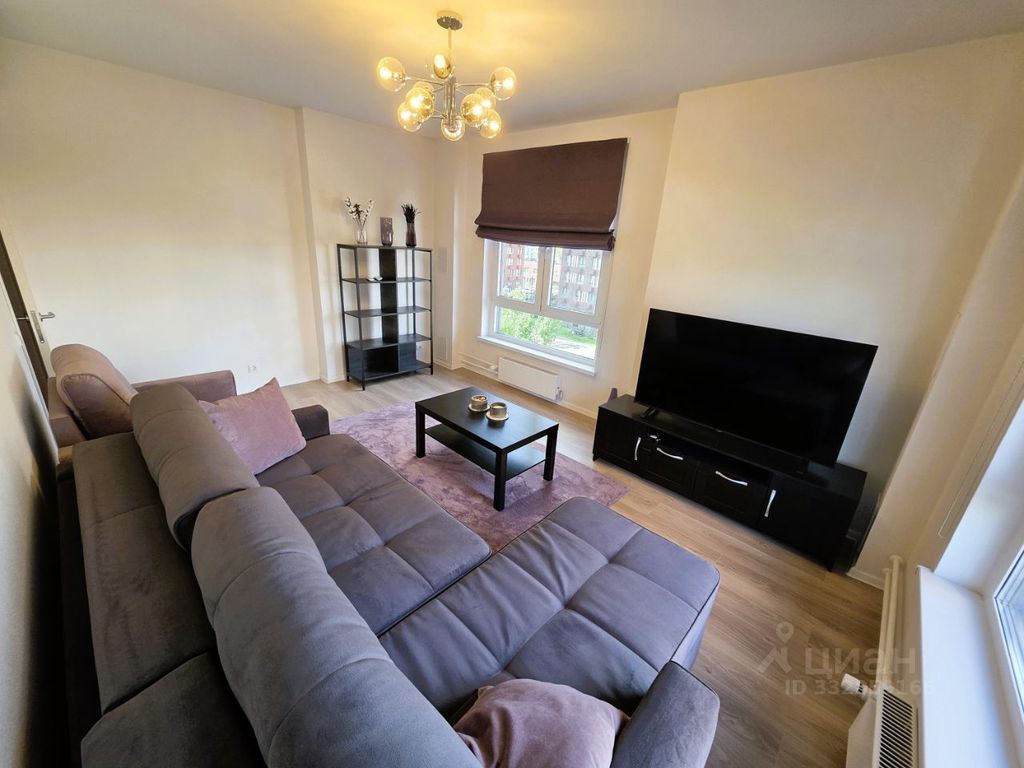 m. Aminyevskaya: Apartment, 2-rooms