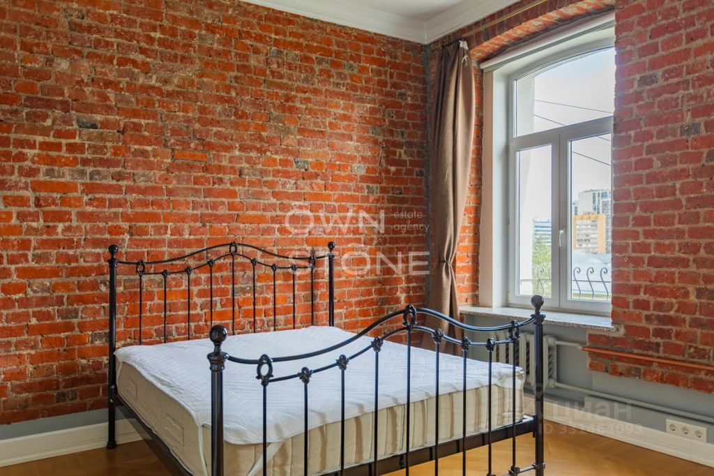m. Krasnye vorota: Apartment, 3-rooms