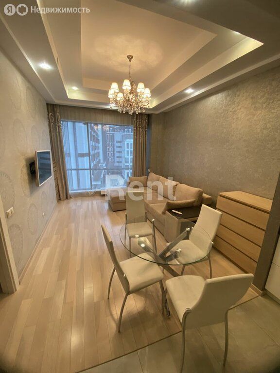m. Baumanskaya: Apartment, 2-rooms
