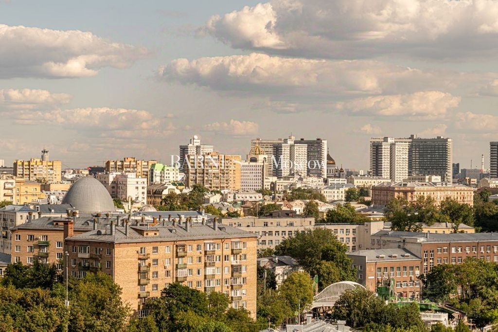 m. Krasnopresnenskaya: Apartment, 2-rooms