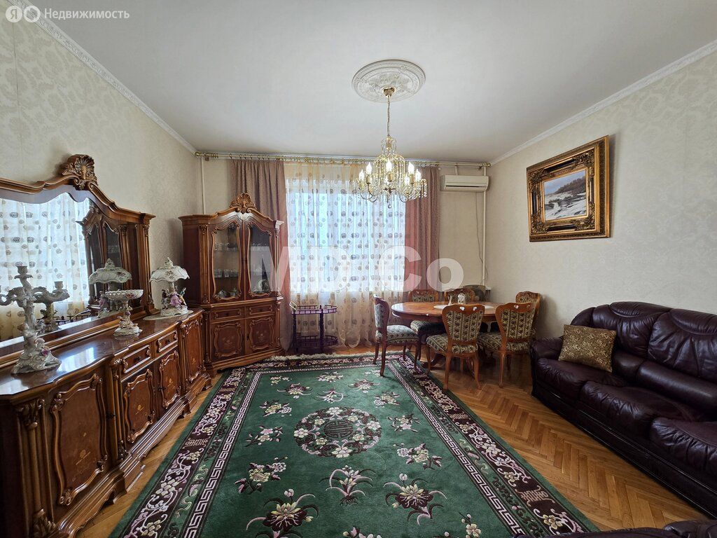 m. Dinamo: Apartment, 2-rooms
