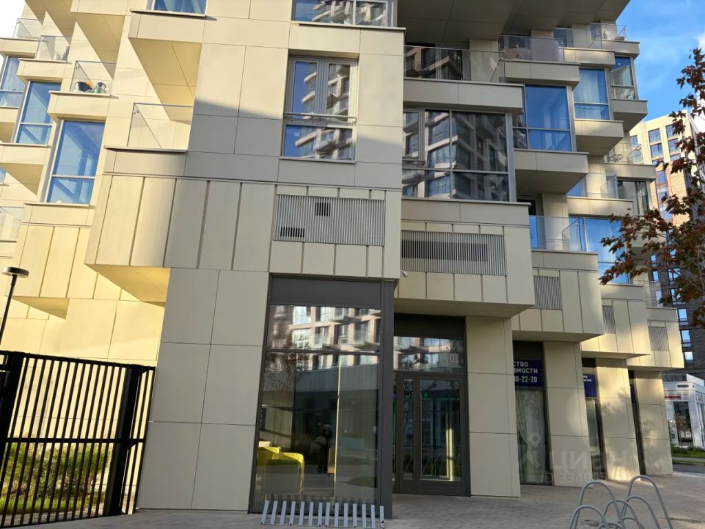 m. ZIL: Apartment, 2-rooms