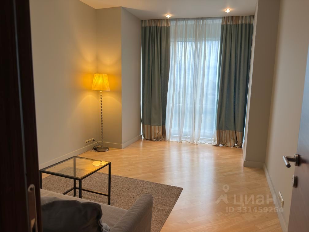 m. Slavyansky bulvar: Apartment, 3-rooms