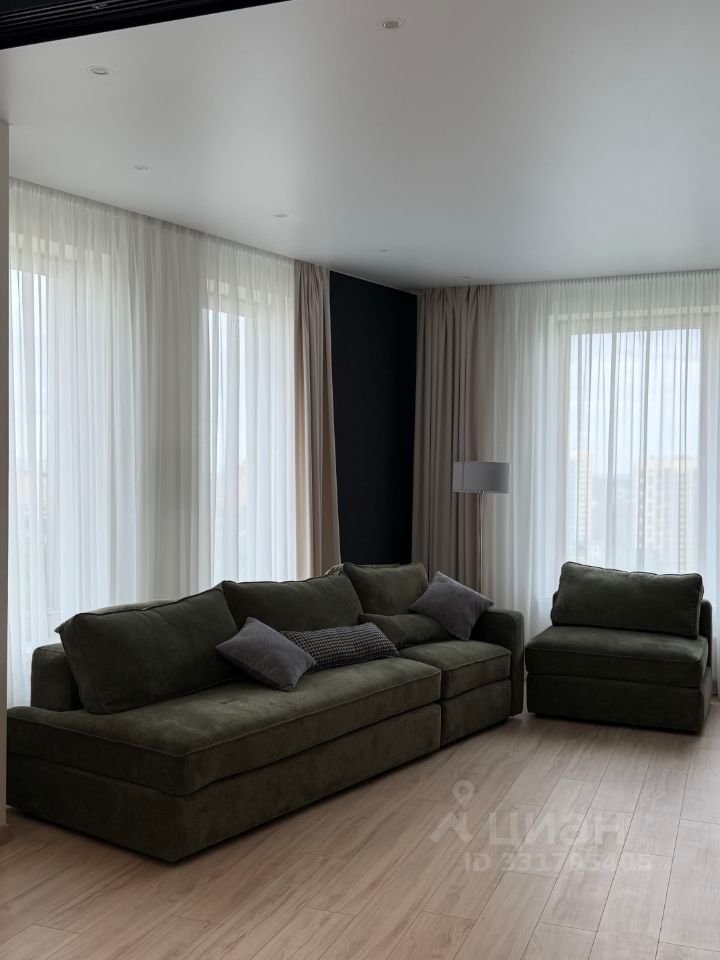 m. Narodnoe Opolchenie: Apartment, 3-rooms
