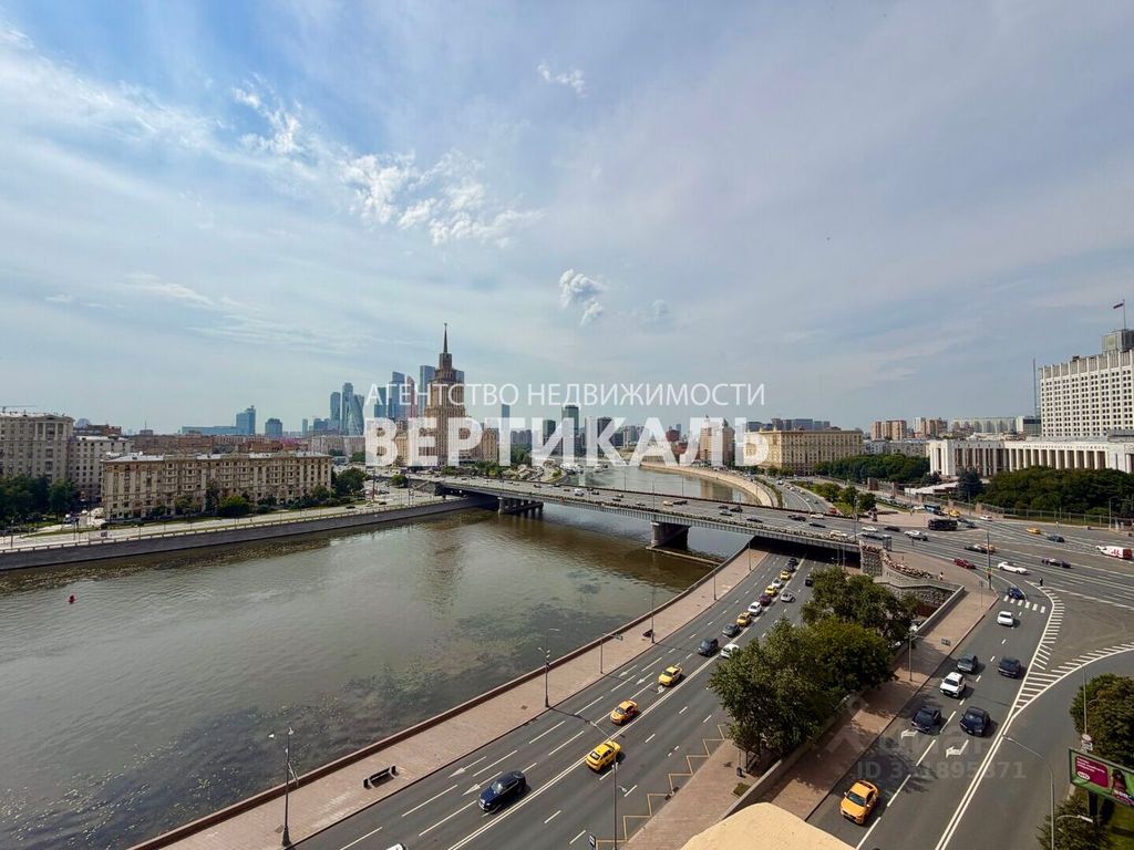 m. Smolenskaya: Apartment, 3-rooms