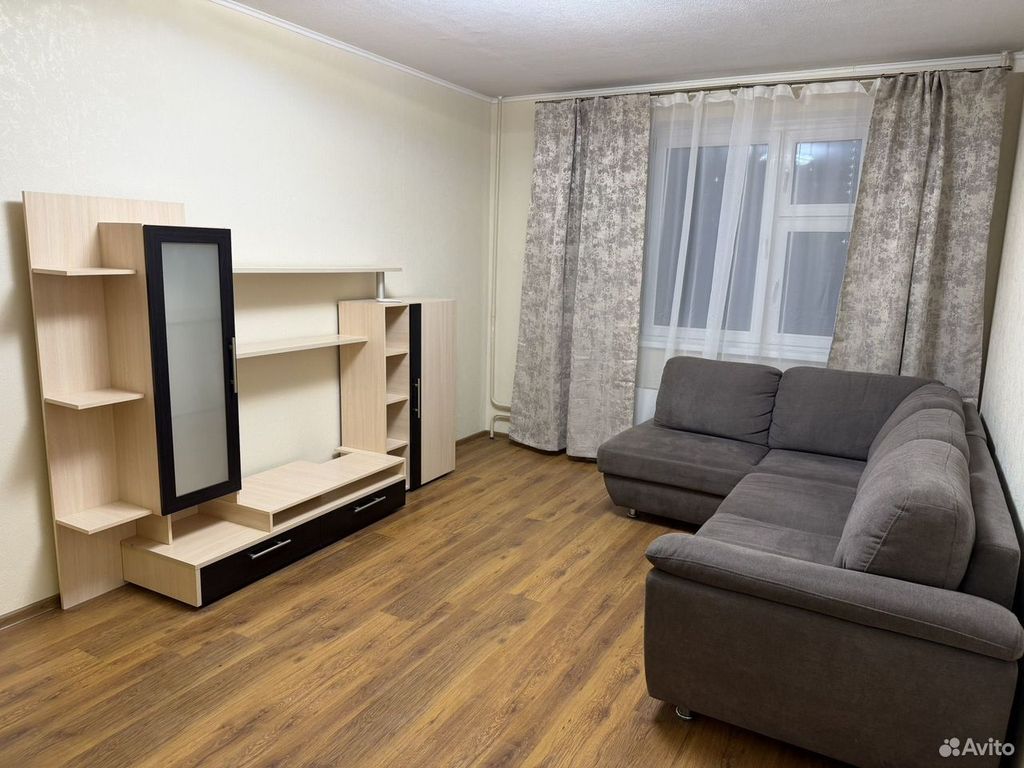 m. Levoberezhnaya: Apartment, 2-rooms