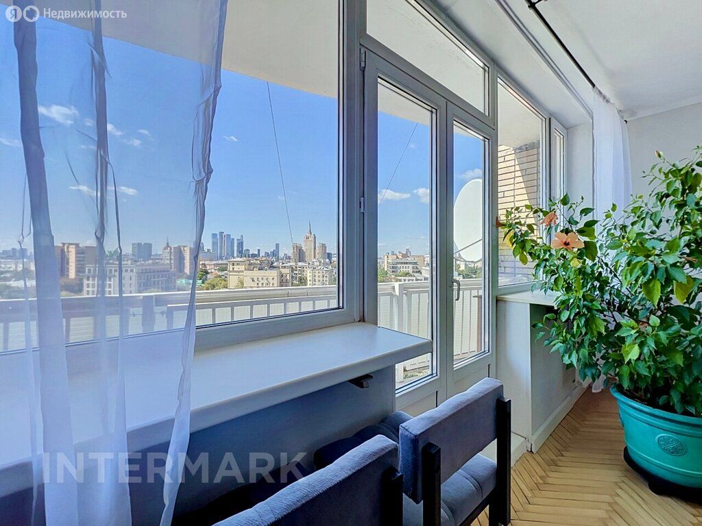 m. Arbatskaya: Apartment, 3-rooms