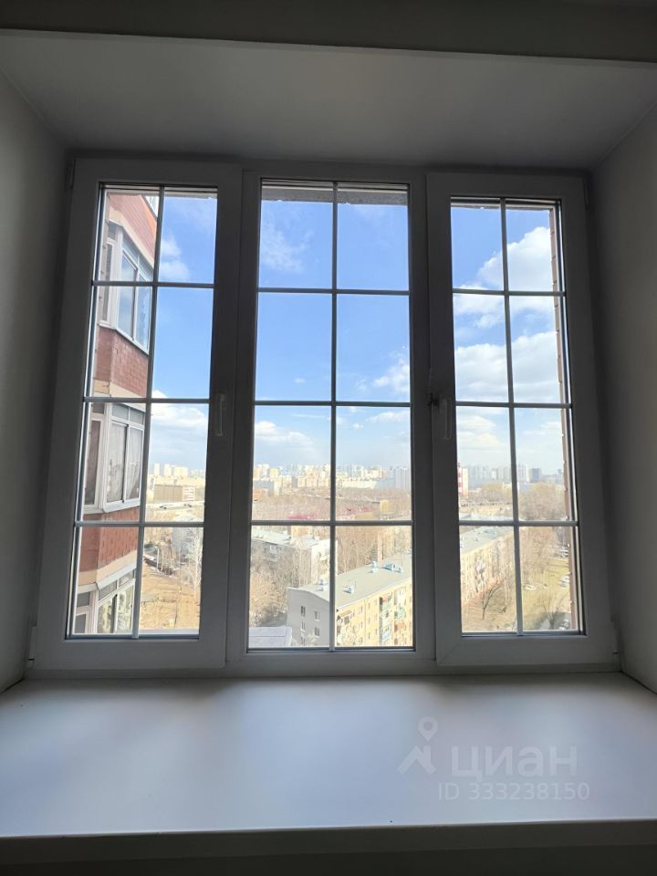 m. Lukhmanovskaya: Apartment, 2-rooms