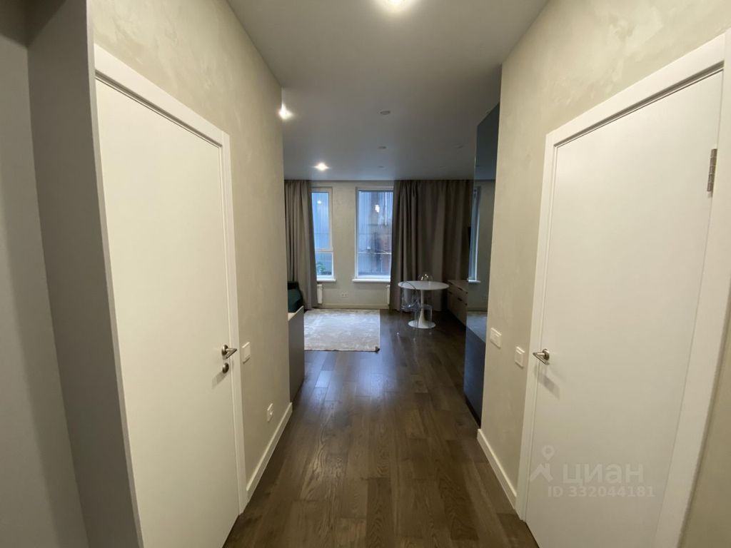 m. Moskva Tovarnaya: Apartment, studio
