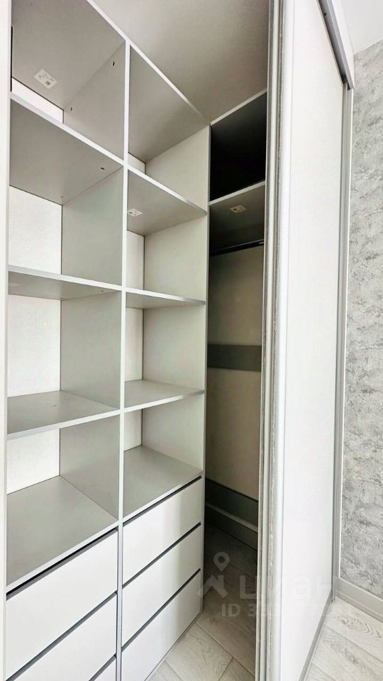 m. Oktyabrskoe pole: Apartment, 1-rooms