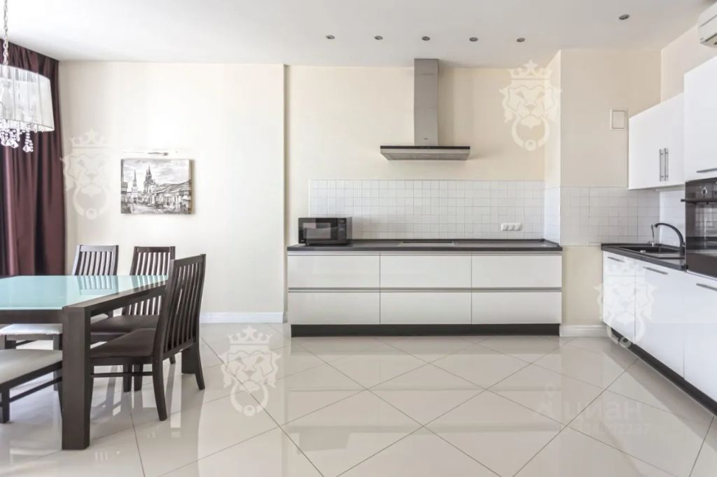 m. Grazhdanskaya: Apartment, 3-rooms