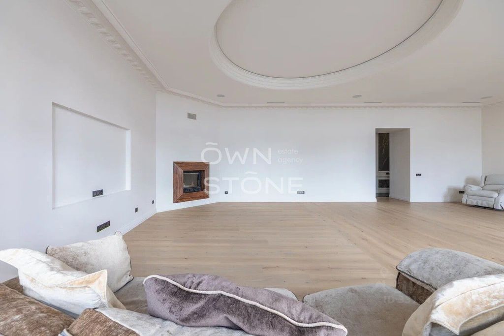 m. Park kultury: Apartment, 5-rooms