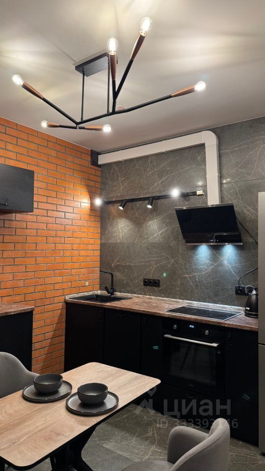 m. Oktyabrskoe pole: Apartment, studio