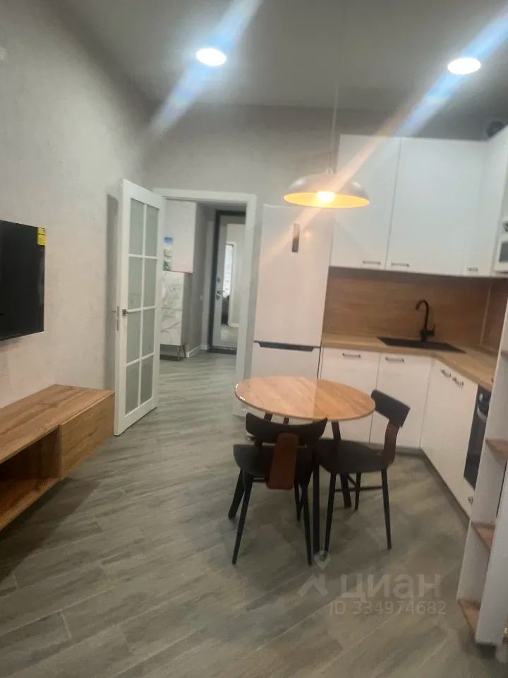 m. Narodnoe Opolchenie: Apartment, 1-rooms