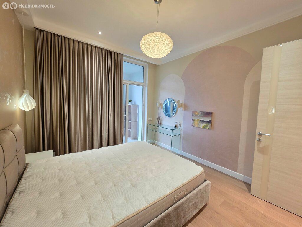 m. Spartak: Apartment, 3-rooms
