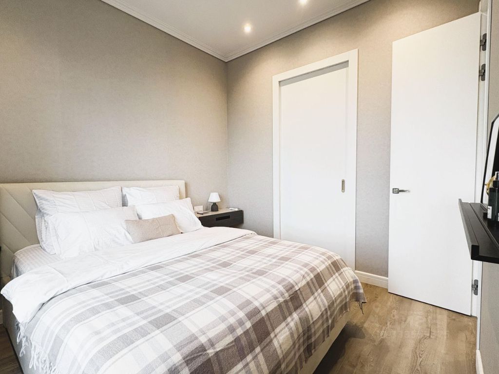 m. Dinamo: Apartment, 2-rooms