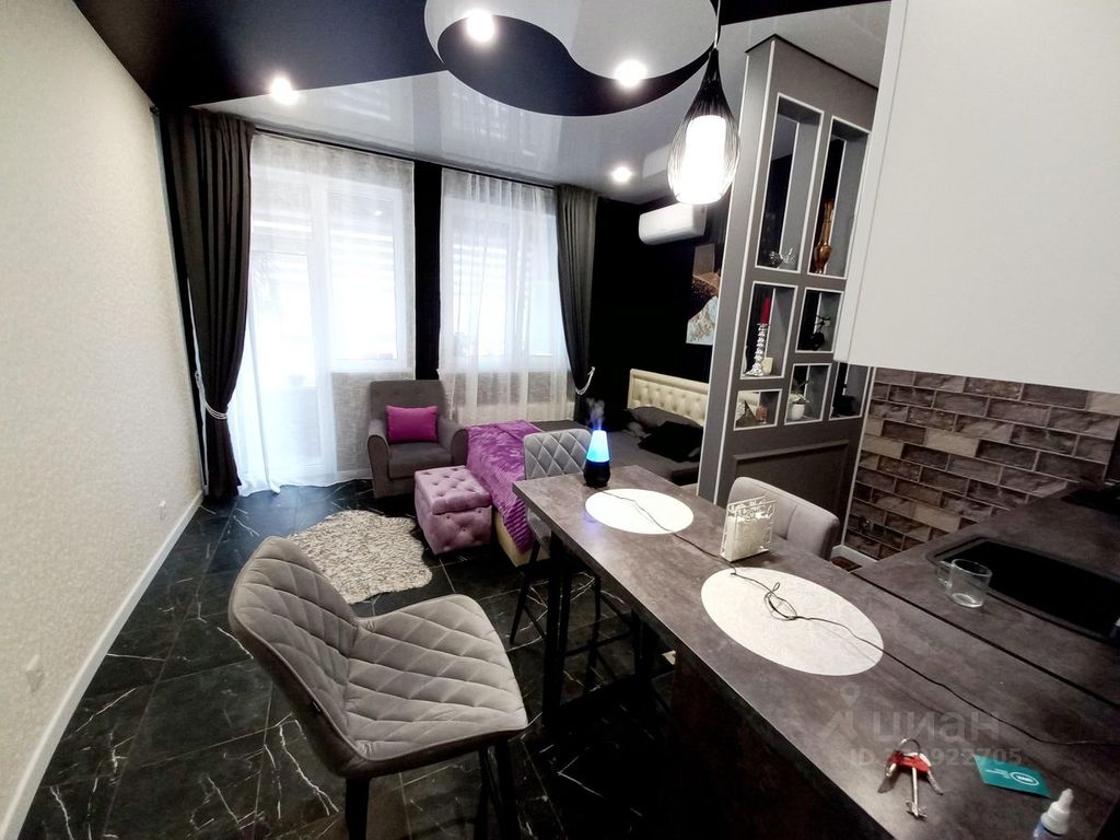 m. Strogino: Apartment, studio