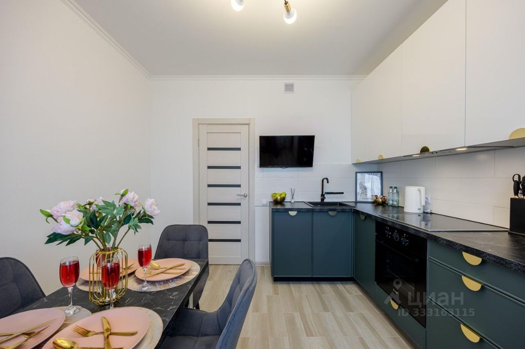 m. Nagornaya: Apartment, 2-rooms
