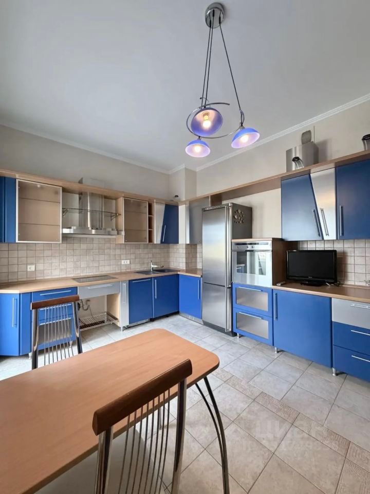 m. Krasnye vorota: Apartment, 2-rooms