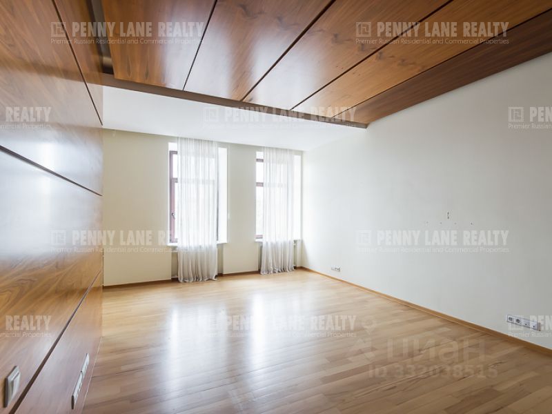 m. Kropotkinskaya: Apartment, 4-rooms