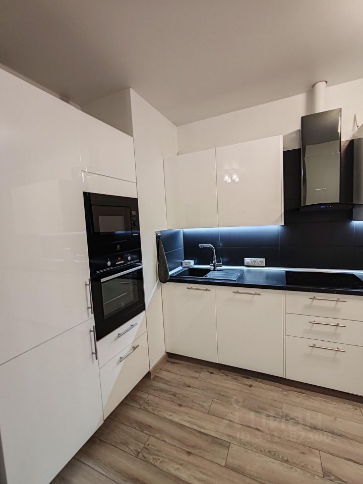 m. Shelepikha: Apartment, 2-rooms