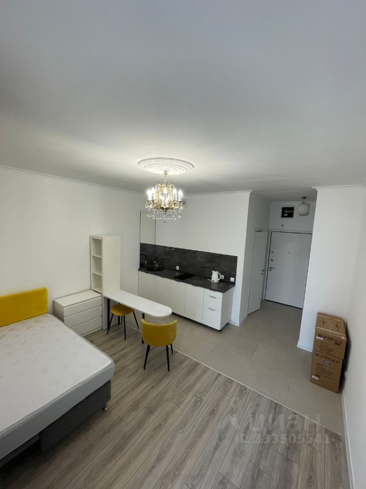 m. Strogino: Apartment, studio