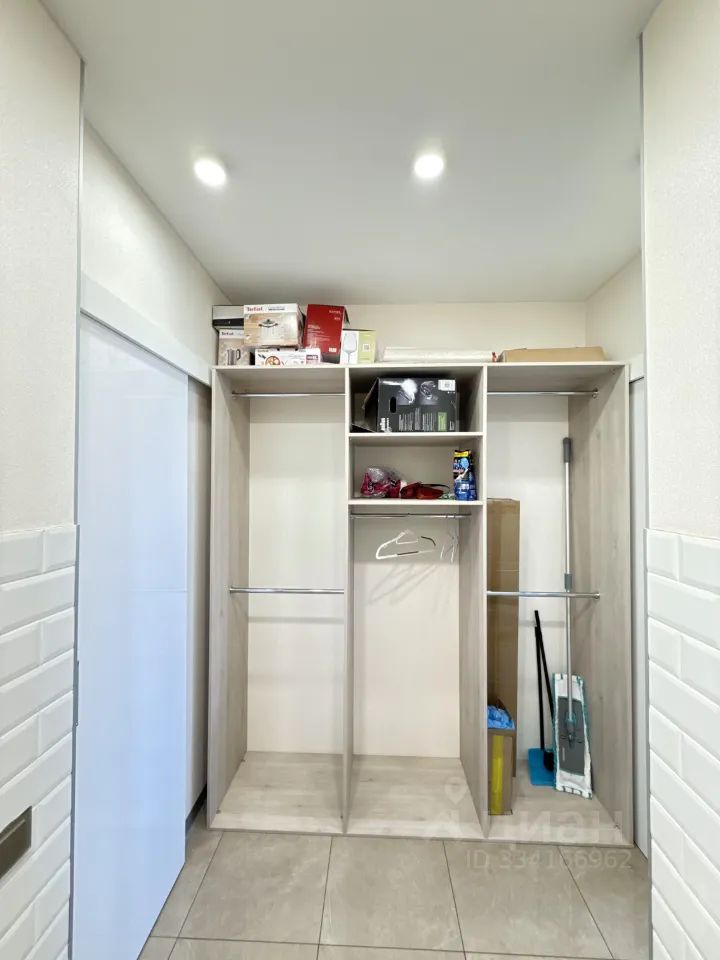 m. Aminyevskaya: Apartment, 2-rooms
