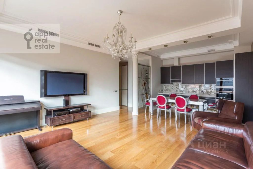 m. Tverskaya: Apartment, 4-rooms