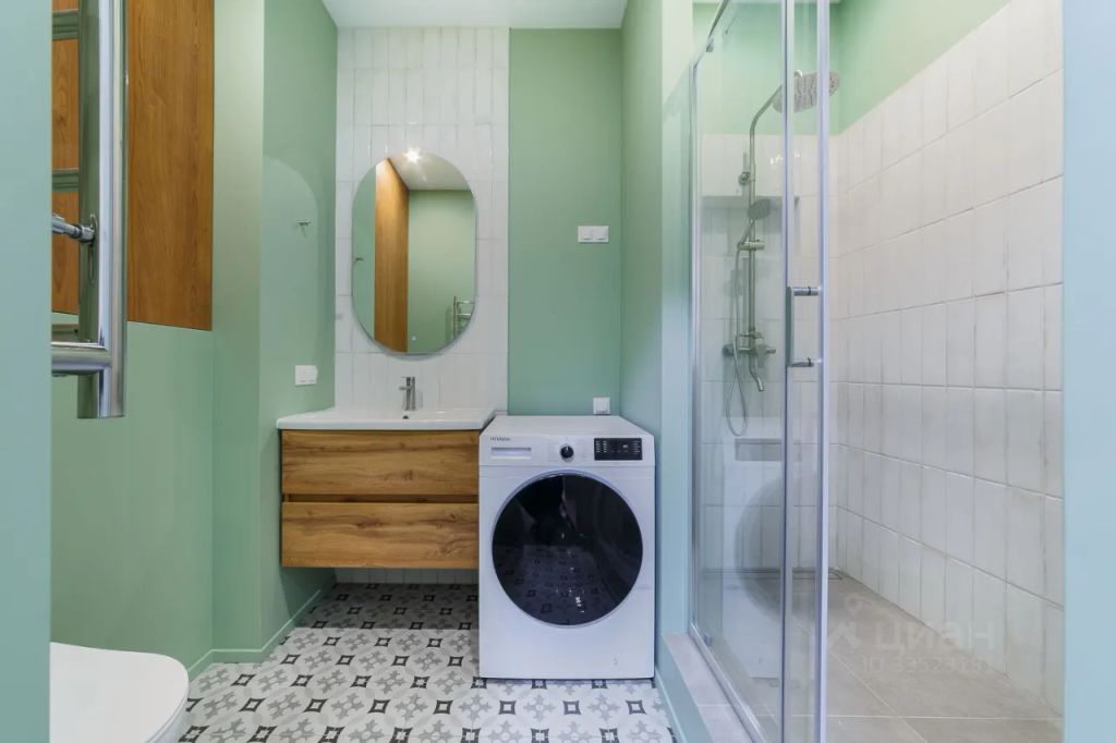 m. ZIL: Apartment, 2-rooms