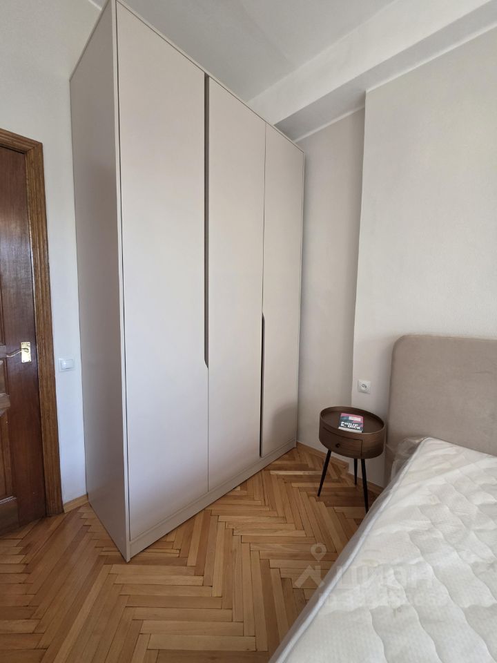 m. Smolenskaya: Apartment, 2-rooms