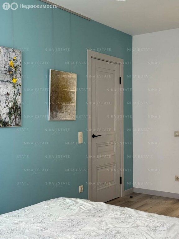 m. ZIL: Apartment, 2-rooms