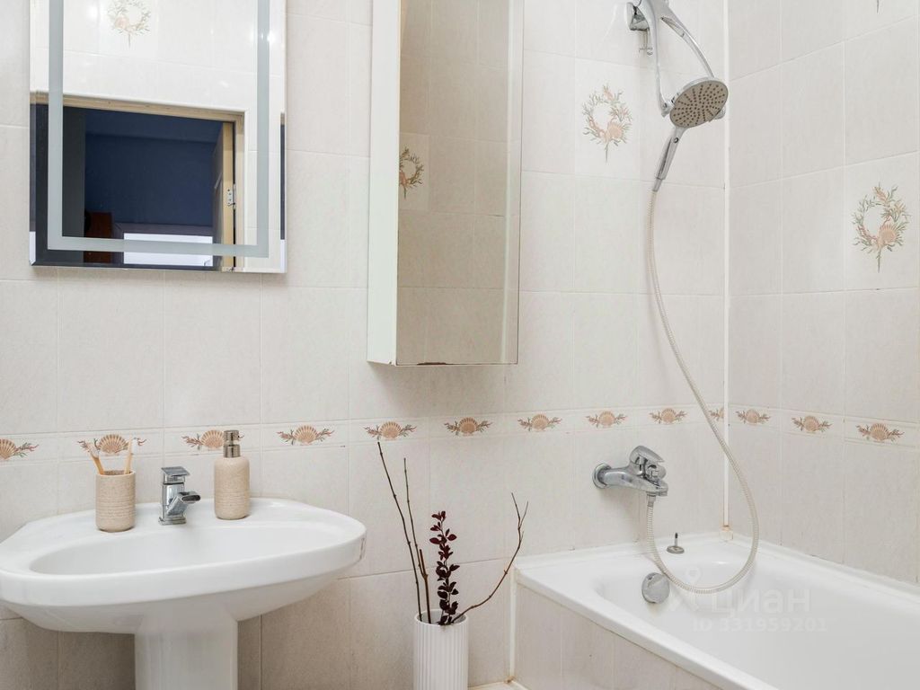 m. Tverskaya: Apartment, 2-rooms