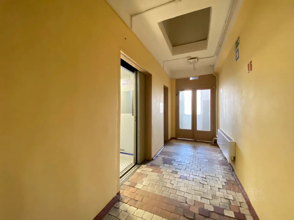 m. Ploschad Gagarina: Apartment, 1-rooms