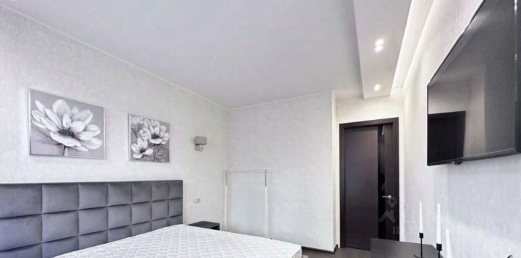 m. Shabolovskaya: Apartment, 2-rooms