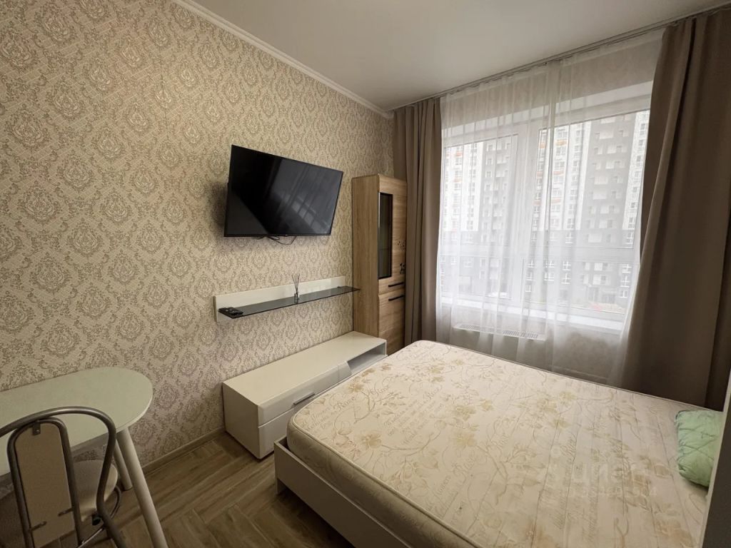 m. Lukhmanovskaya: Apartment, studio