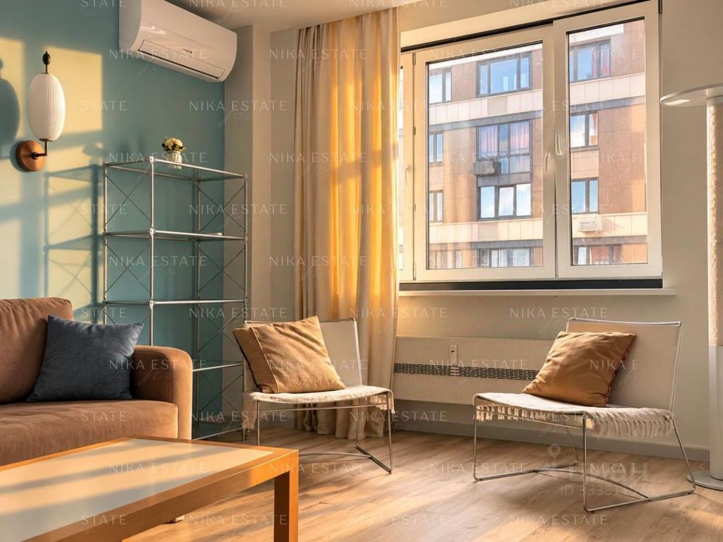 m. ZIL: Apartment, 2-rooms