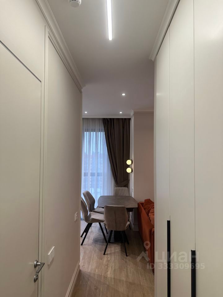 m. Rabochy Poselok: Apartment, 1-rooms