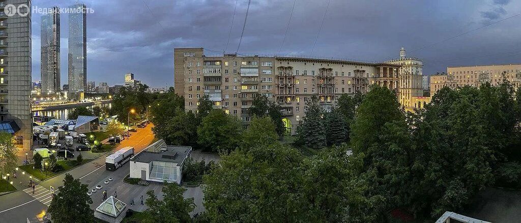 m. Delovoy tsentr: Apartment, 2-rooms