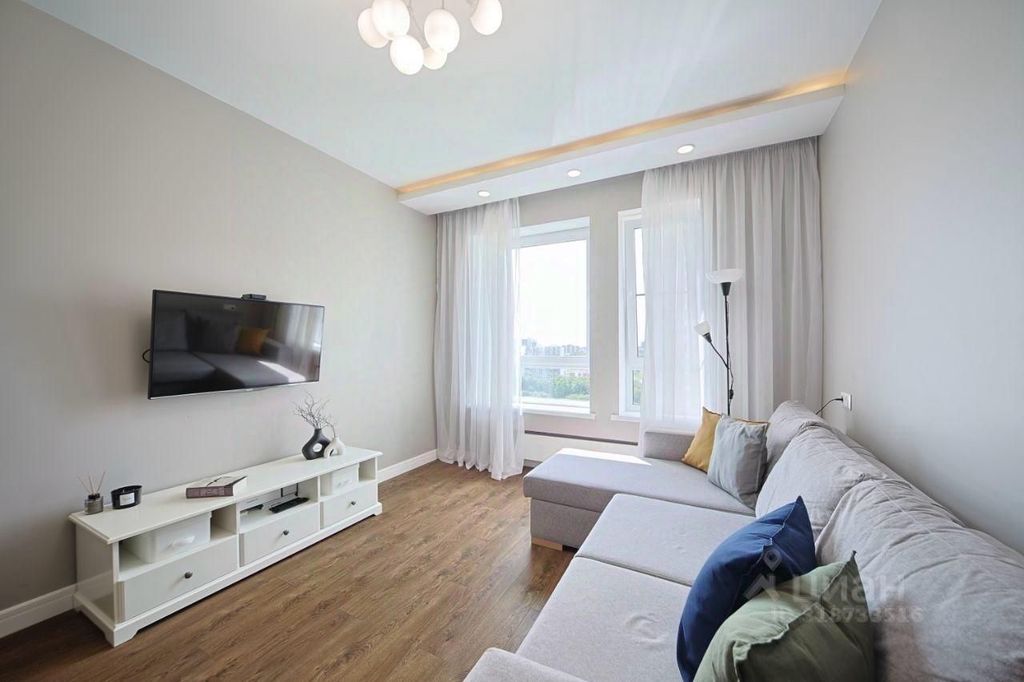 m. Levoberezhnaya: Apartment, 2-rooms